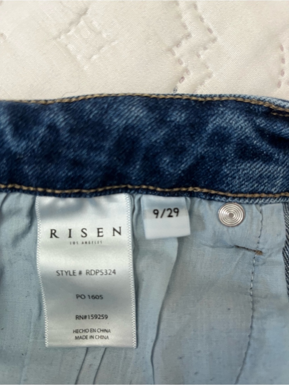 Risen Mid Rise Straight Denim Jeans size 9/29 - Picture 13 of 16